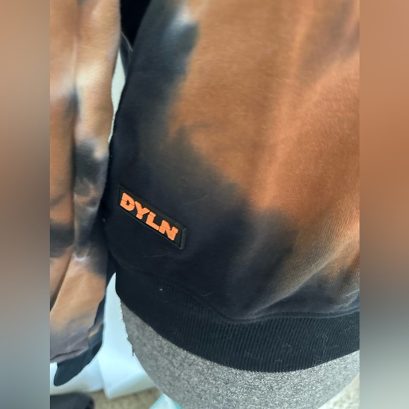 REVOLVE| BY. DYLN MERCY SWEATSHIRT IN CHOC BNWT - Picture 3 of 7